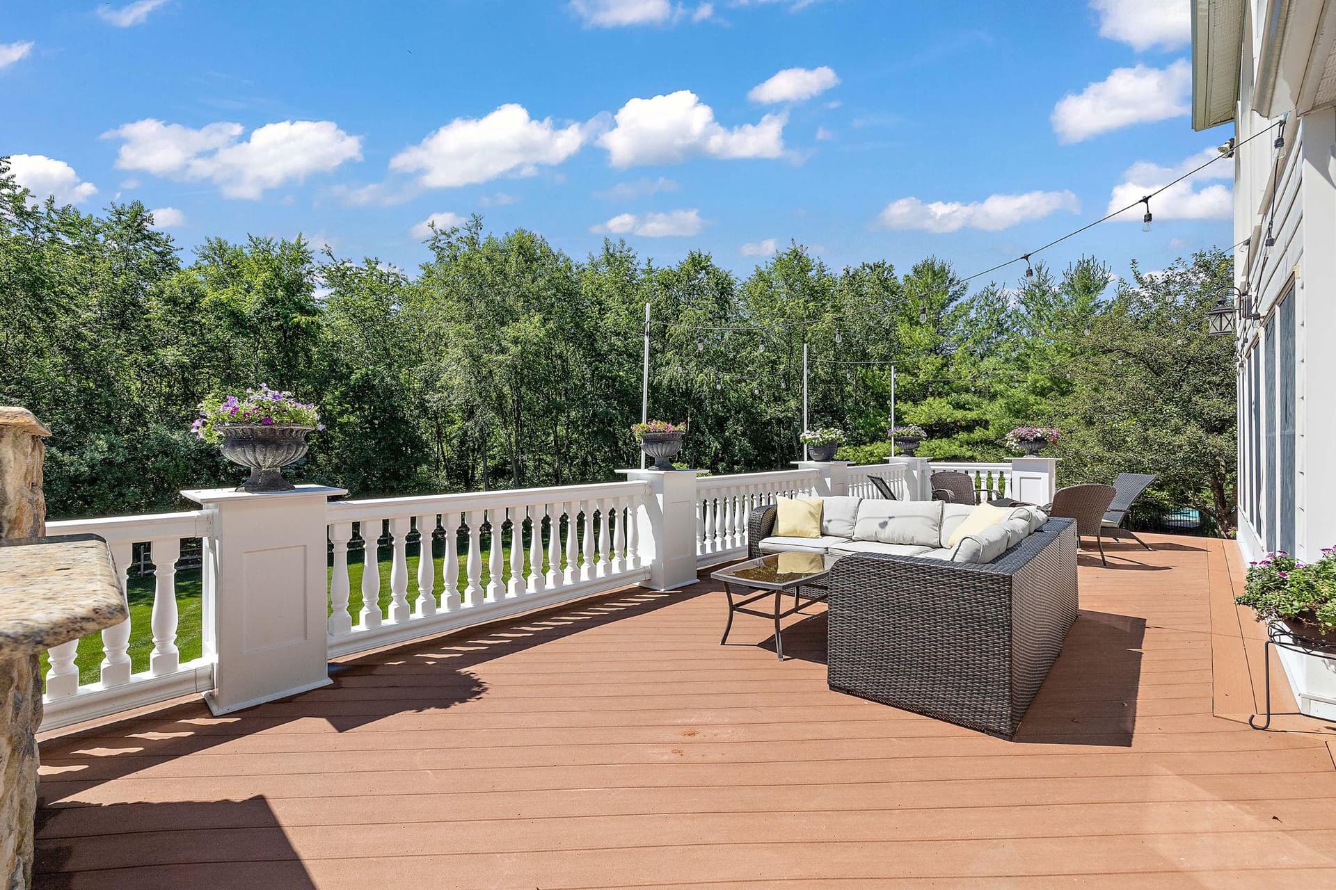 1670 Royal Berkshire Circle photo 50