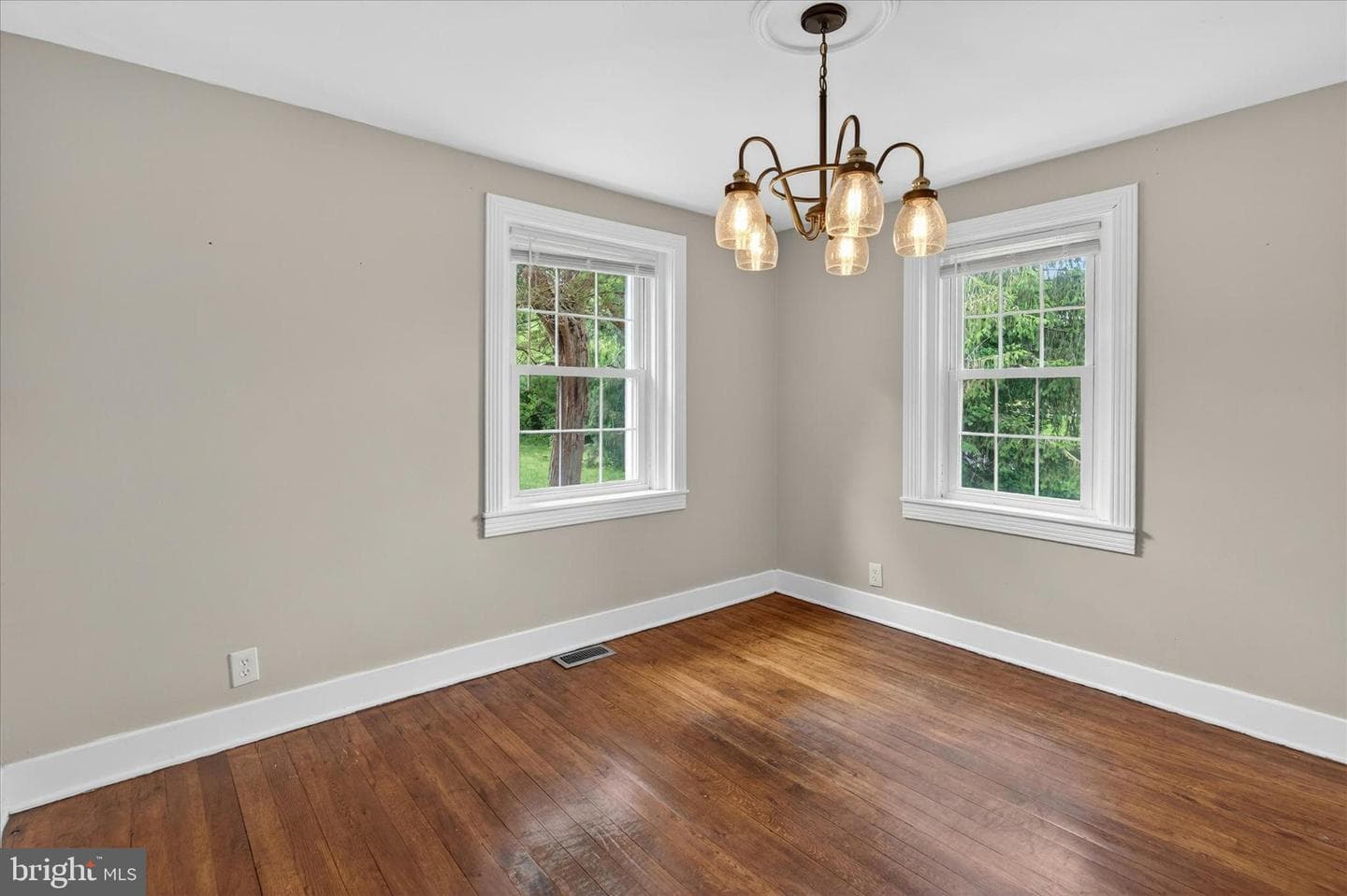 2680 Charlestown Road photo 15