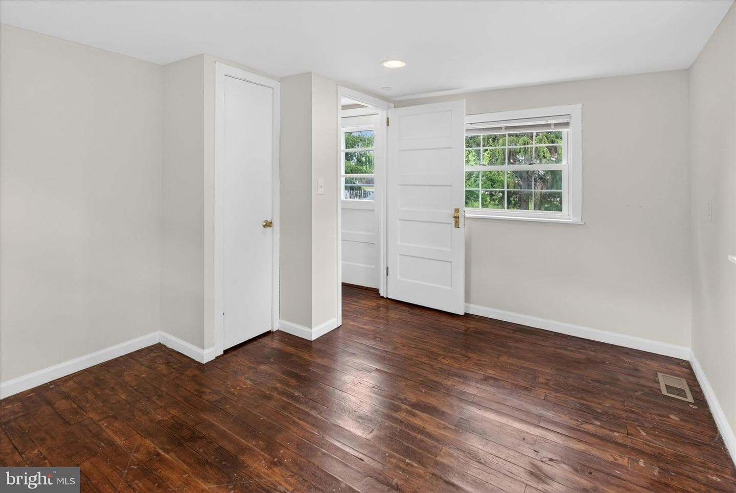 2680 Charlestown Road photo 24