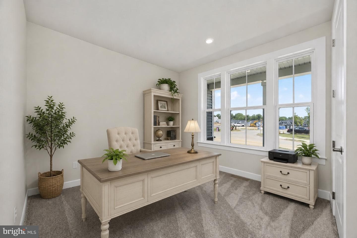1458 Hydrangea Way photo 14
