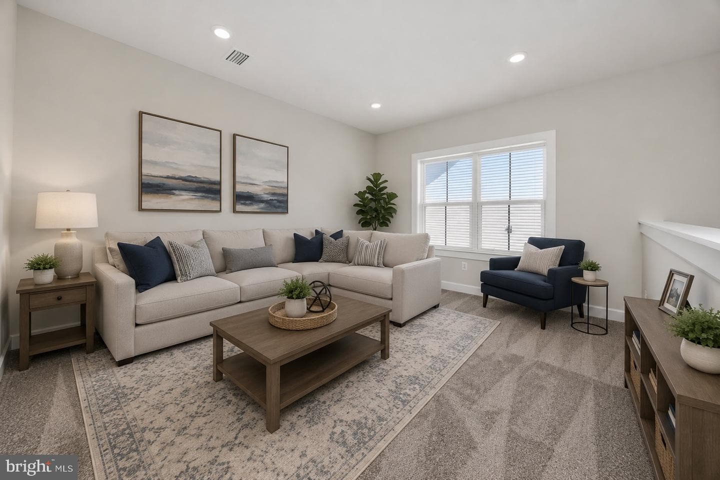 1458 Hydrangea Way photo 19