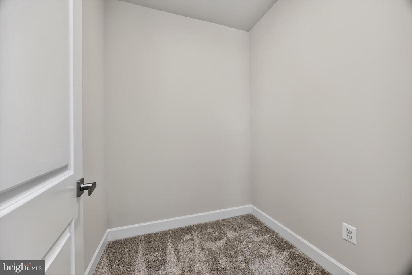 1458 Hydrangea Way photo 22