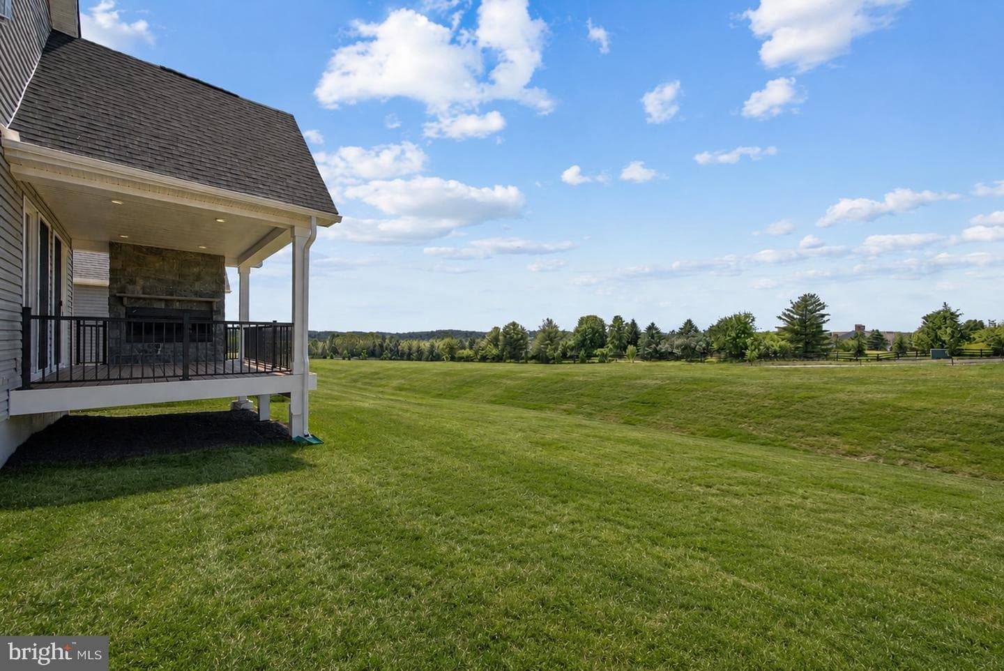1458 Hydrangea Way photo 31