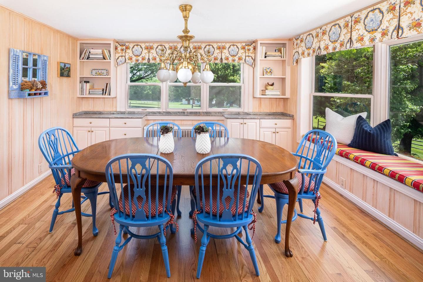 137 Davis Road photo 25