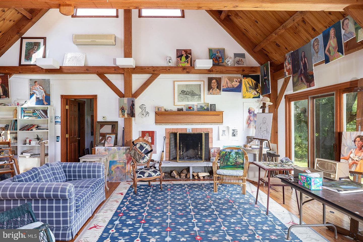 137 Davis Road photo 61