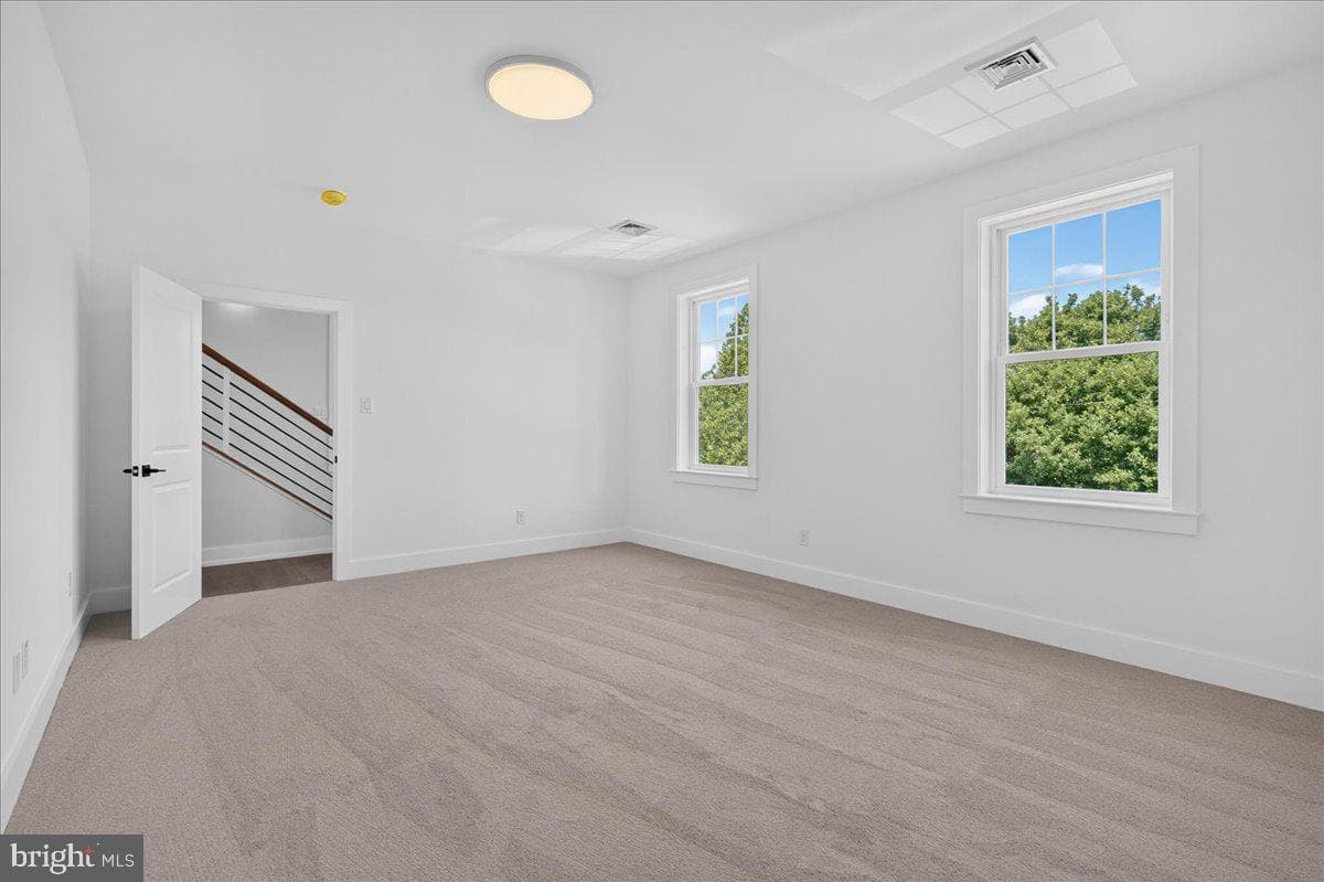 440 Highland Avenue photo 18