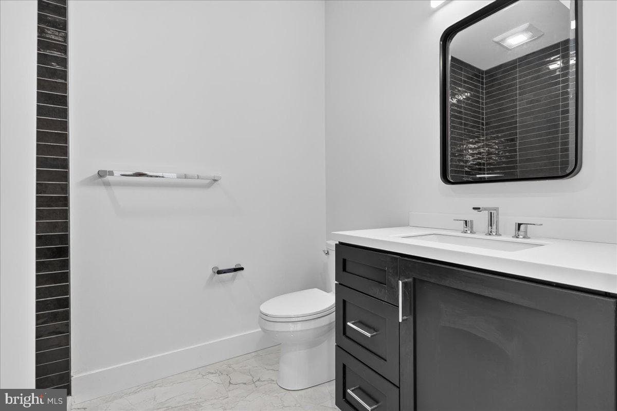 440 Highland Avenue photo 23