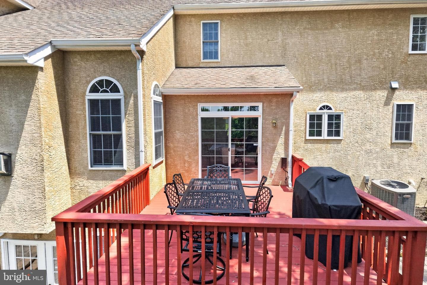 904 Victoria Court photo 21