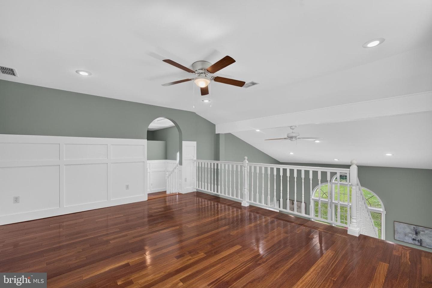 1364 College Hill Dr photo 14