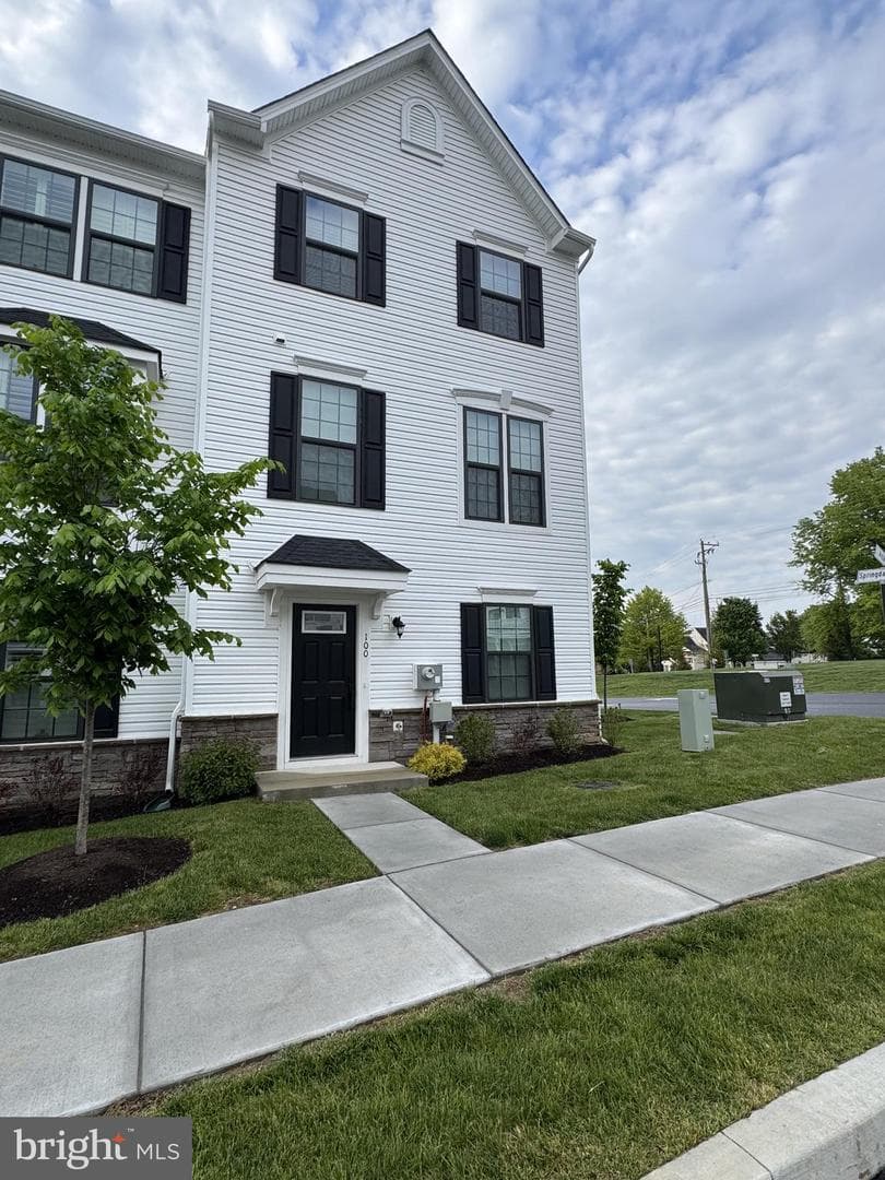 100 Arcadia Way, Exton