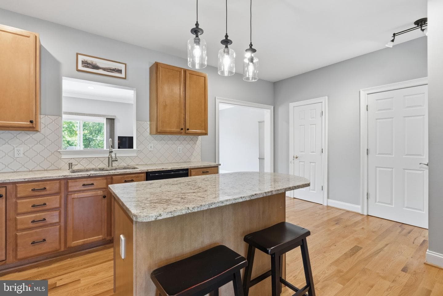 308 E Mulberry Street photo 13