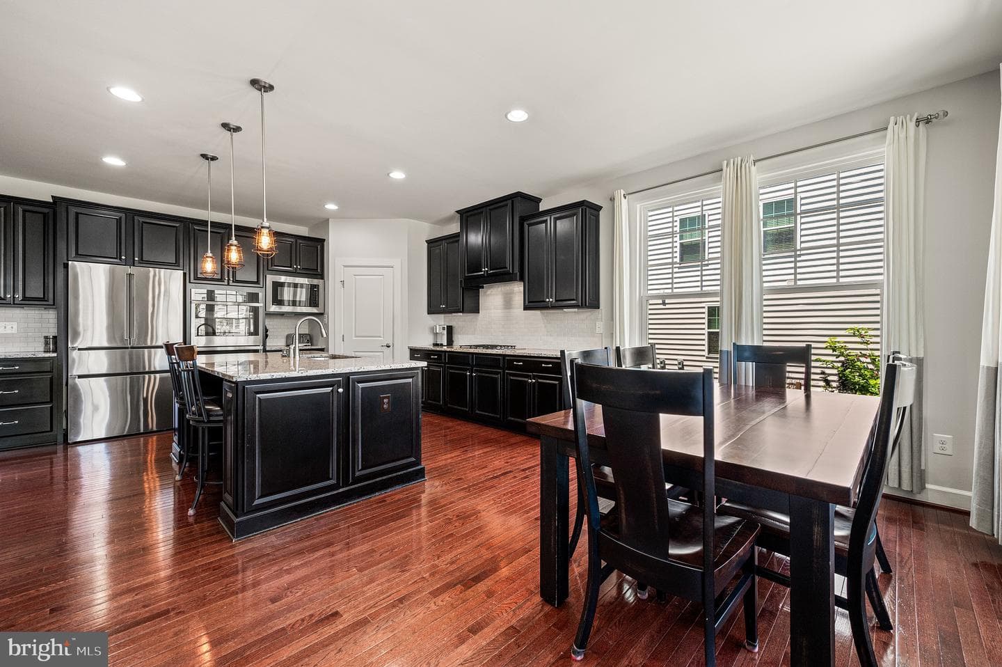 1048 Preserve Lane photo 8