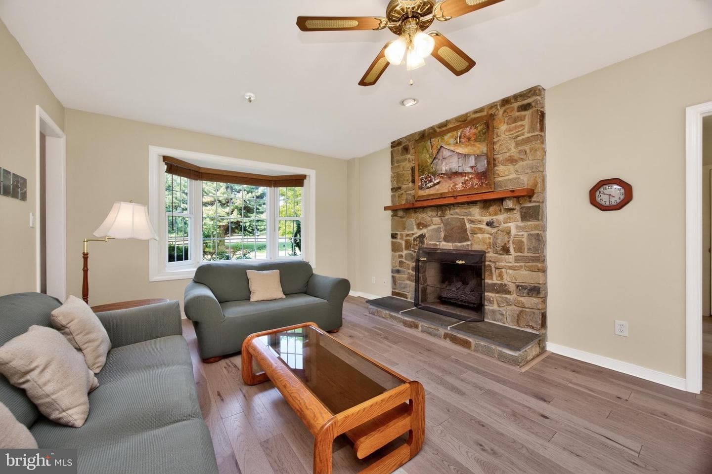 153 E Doe Run Rd photo 14