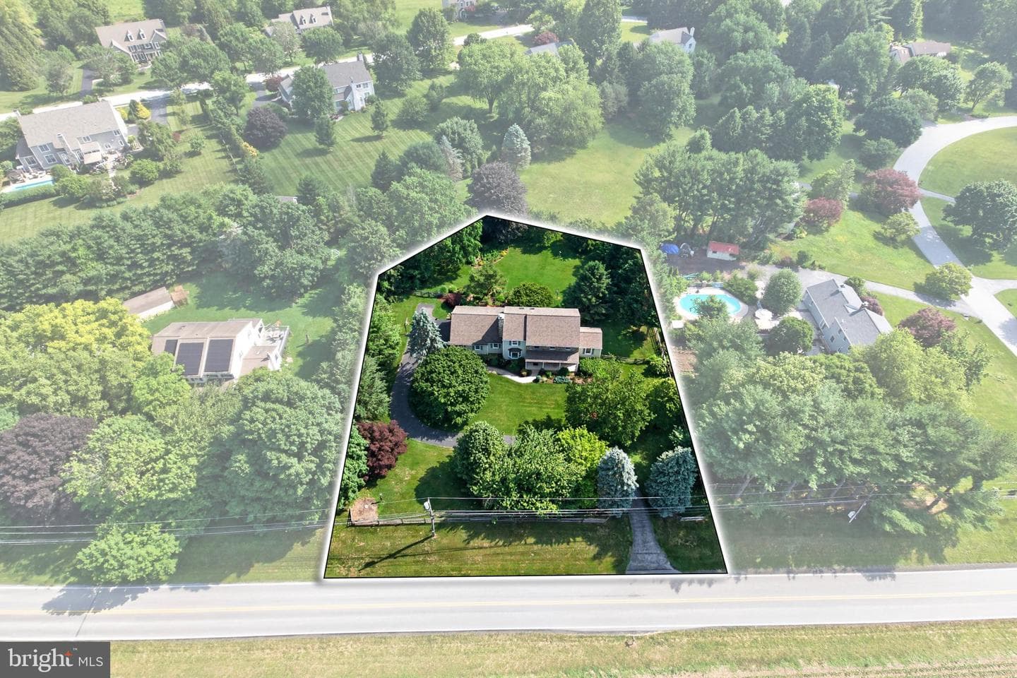 153 E Doe Run Rd photo 53