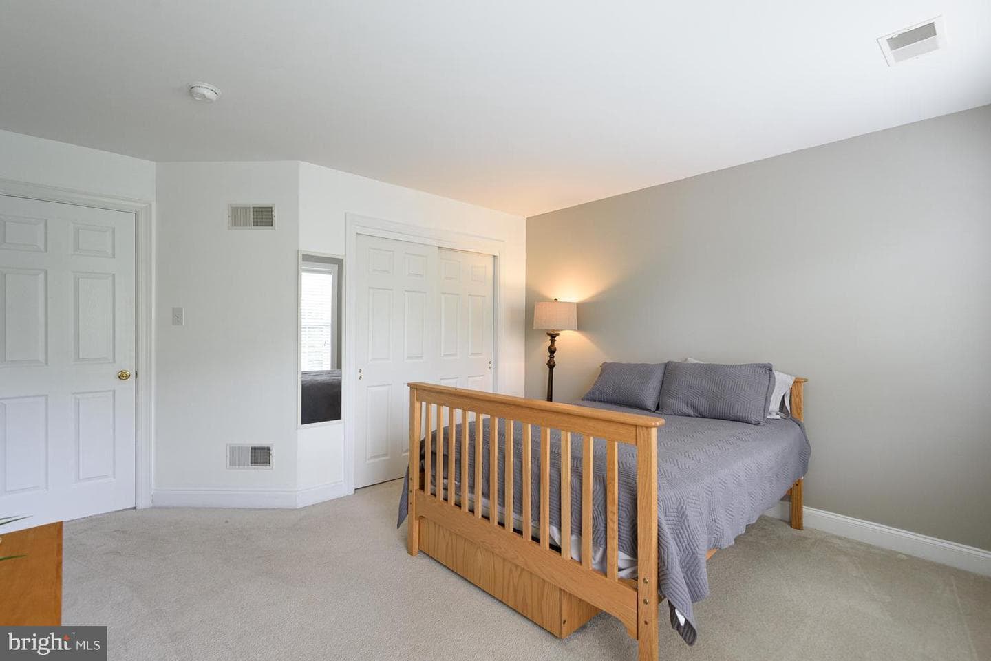 55 Mccormick Way photo 37
