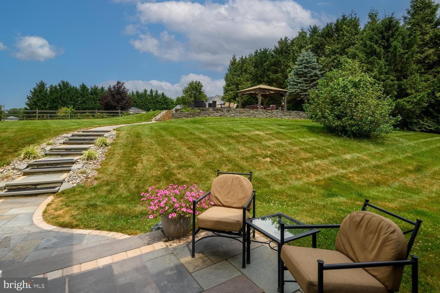 55 Mccormick Way photo 46