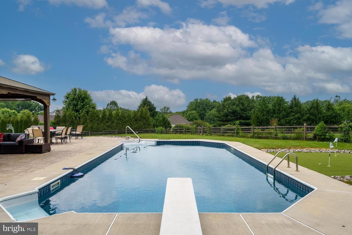 55 Mccormick Way photo 51