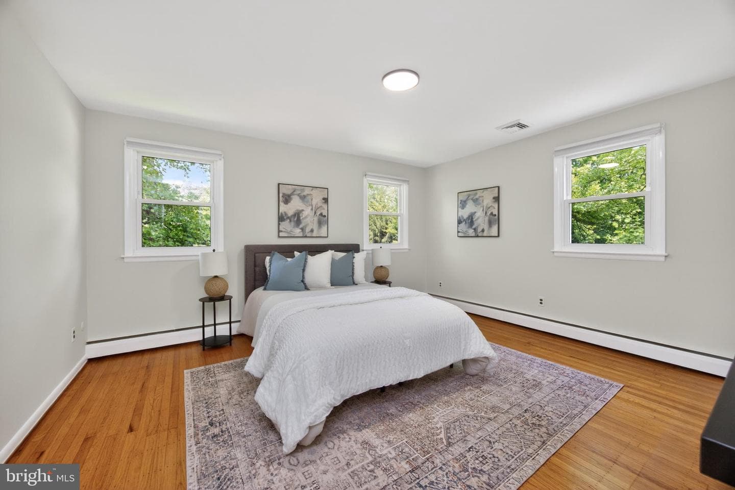 1190 Beaumont Road photo 18