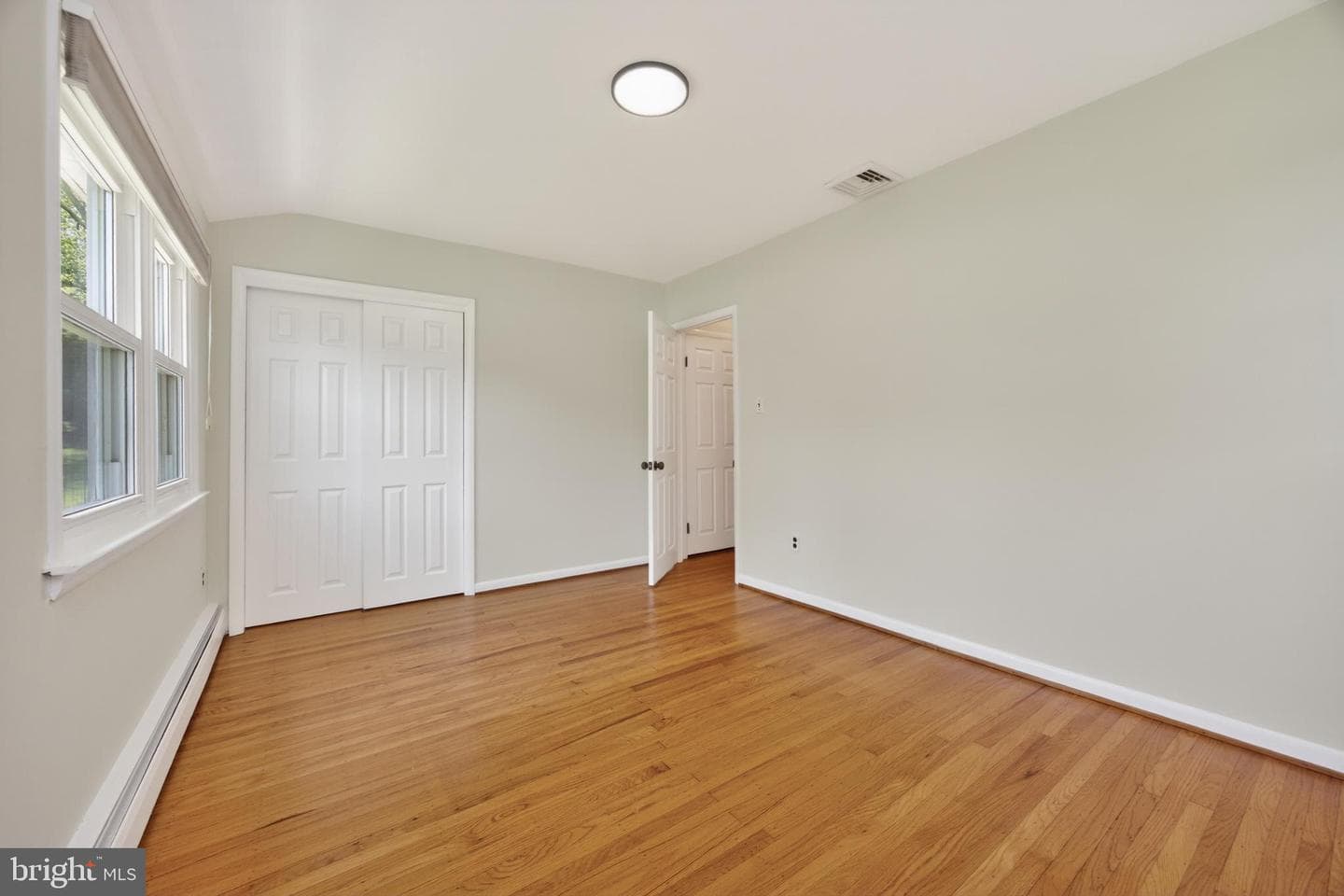 1190 Beaumont Road photo 26