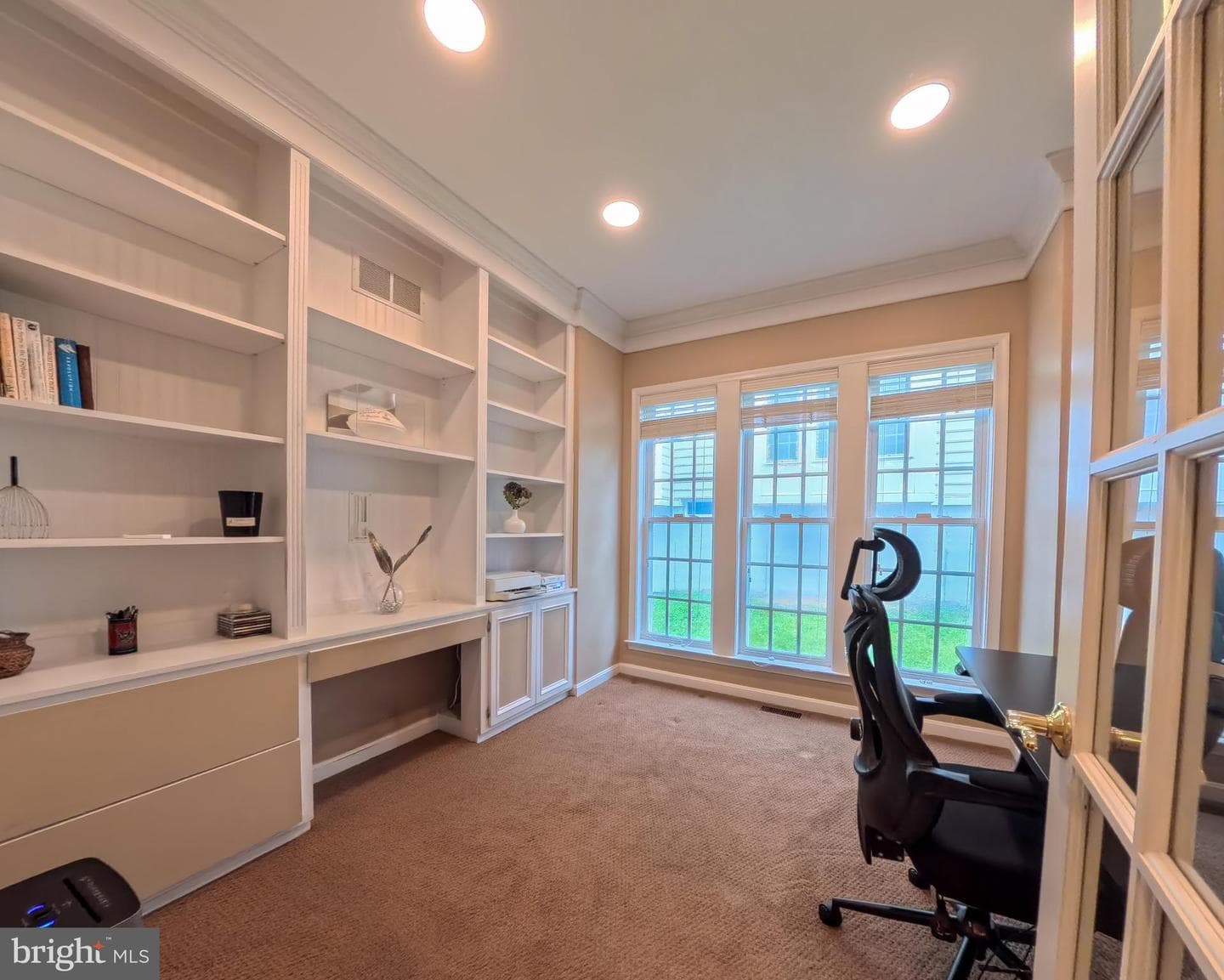 508 Emerson Circle photo 10