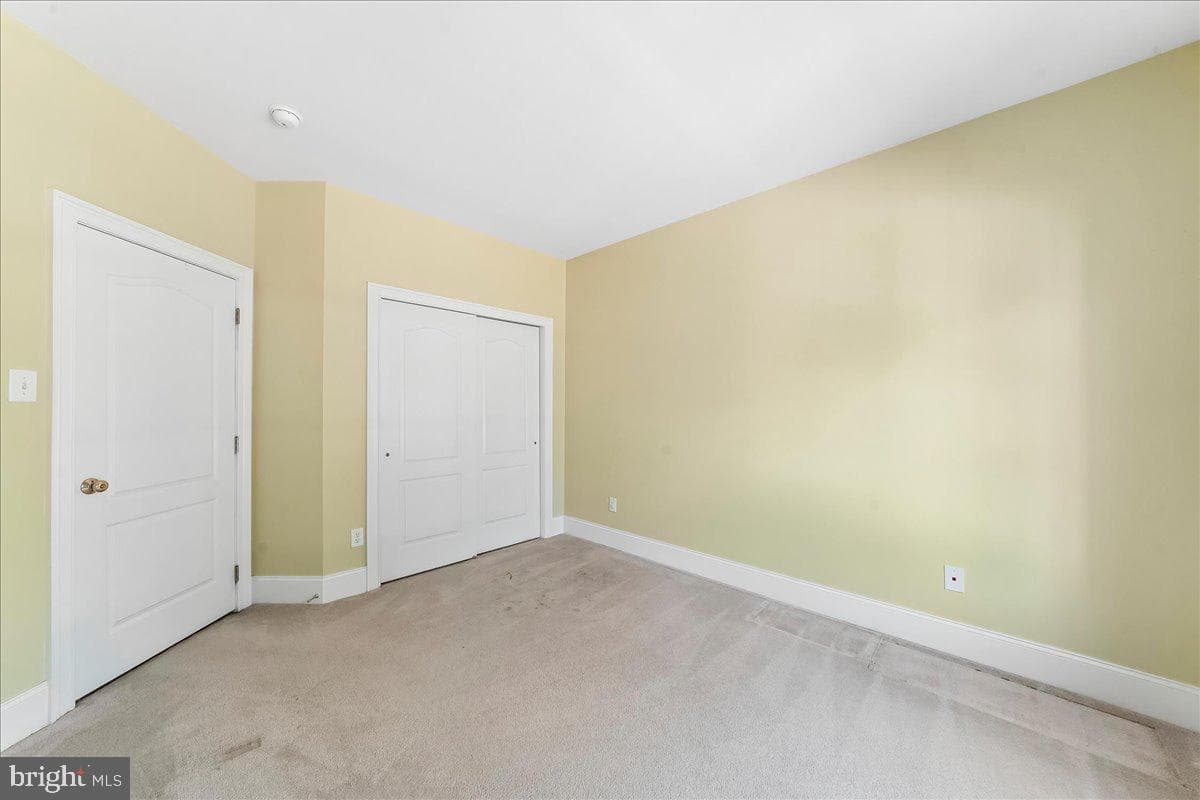 609 Winston Lane photo 16