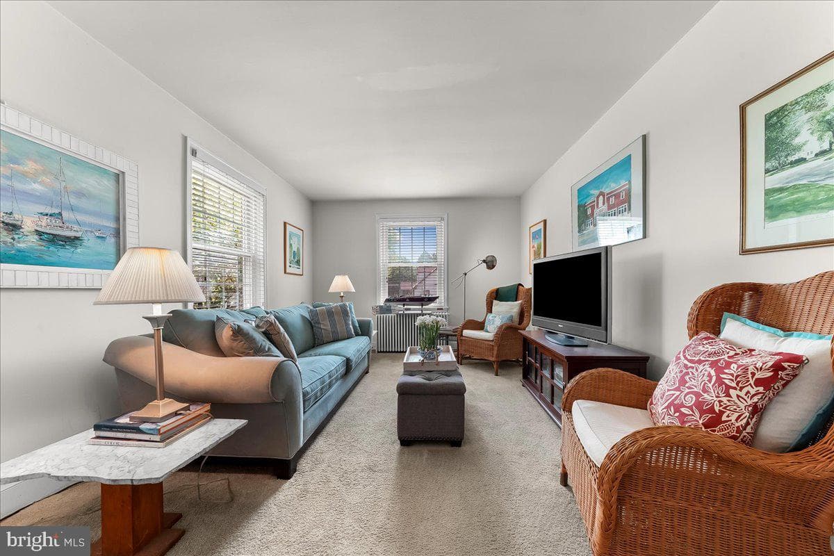 3060 Manor Road photo 4