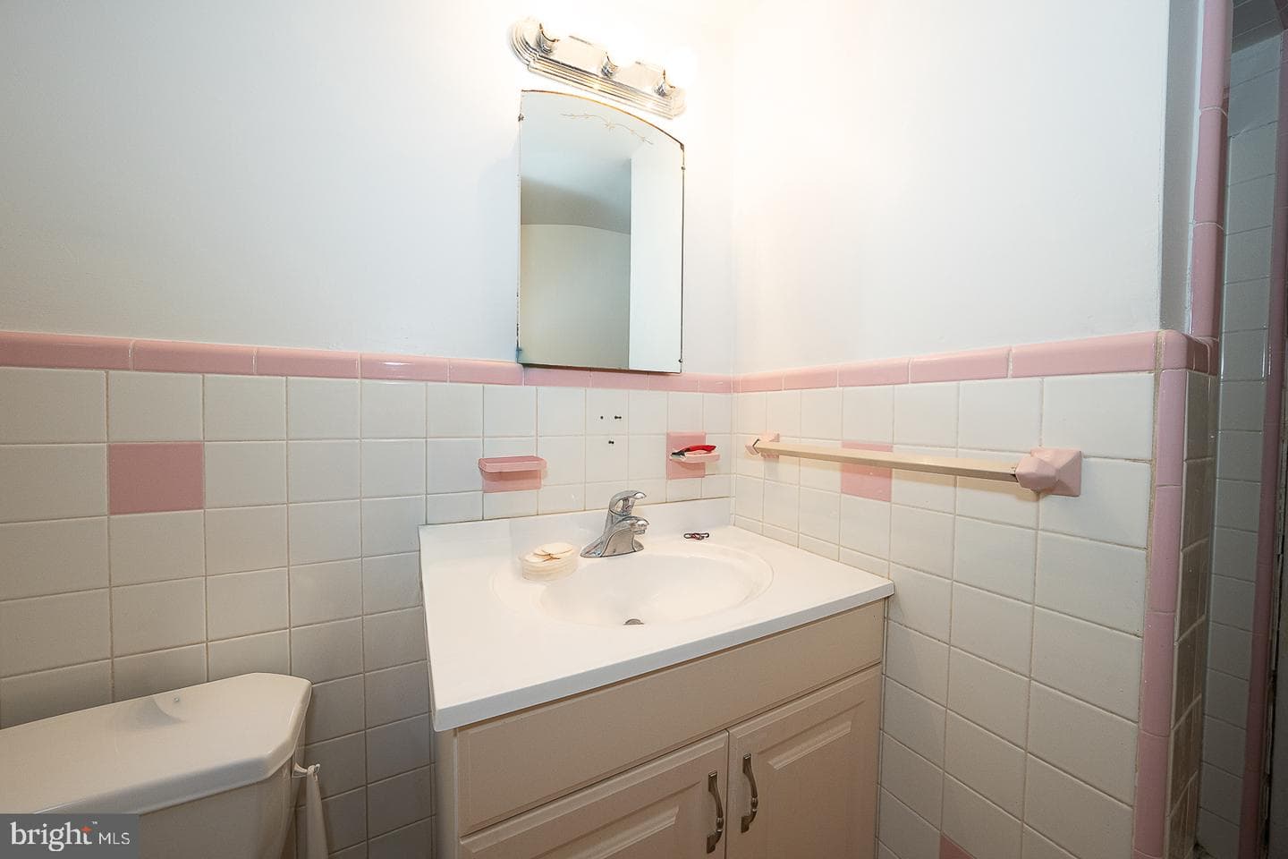 1310 Mary Jane Lane photo 27