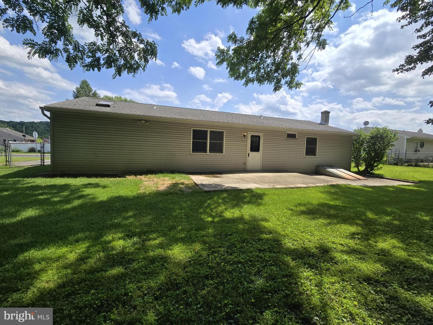 901 Charles Street photo 11
