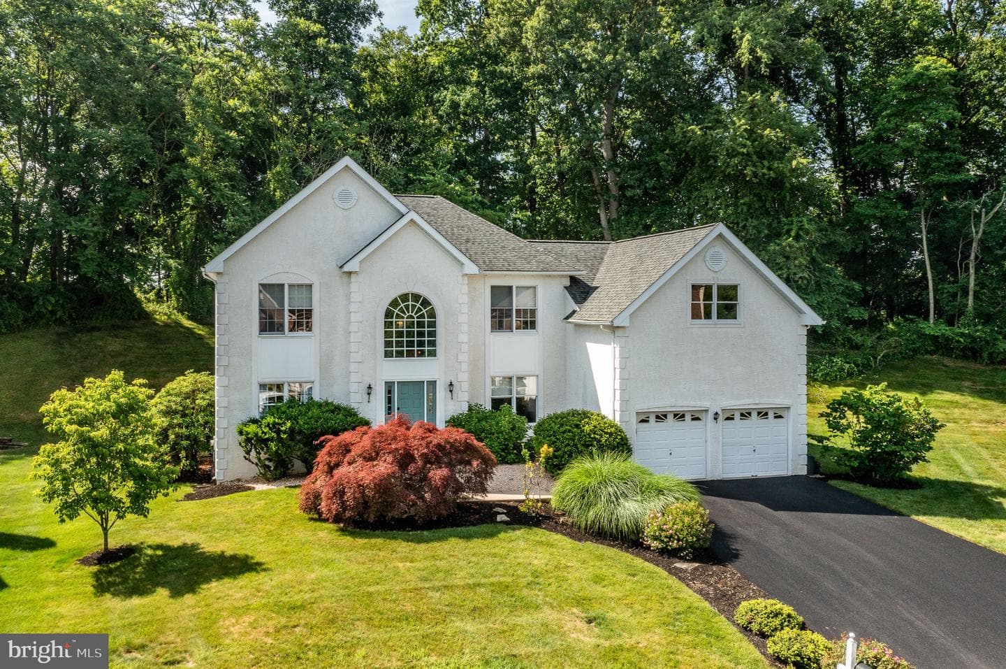 1361 Wooded Knolls photo 3