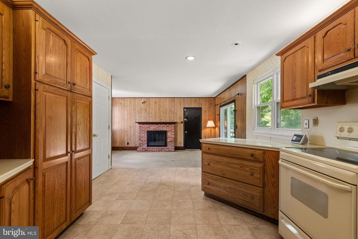 364 S Balderston Drive photo 9