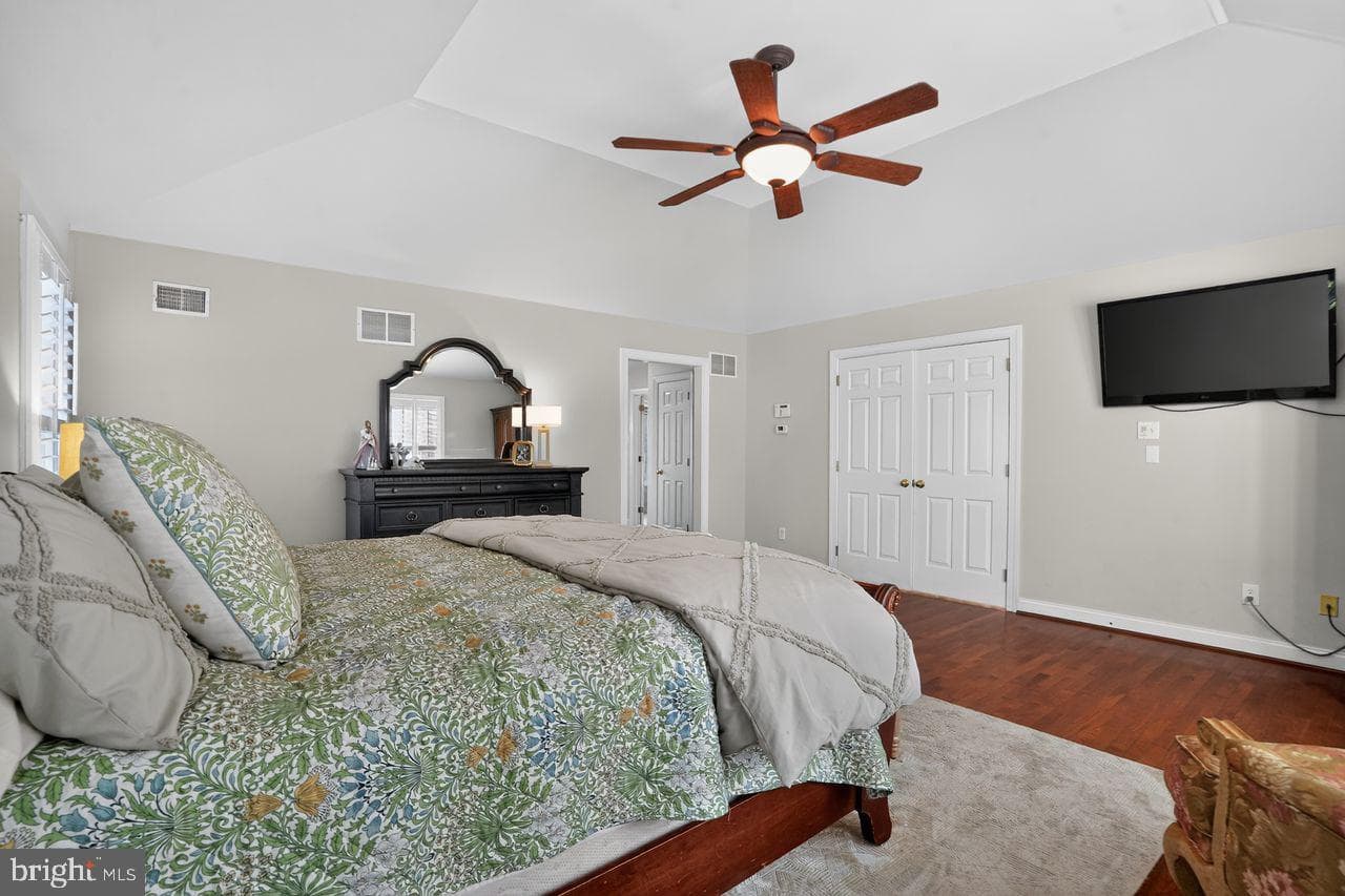 1704 Chantilly Lane photo 43
