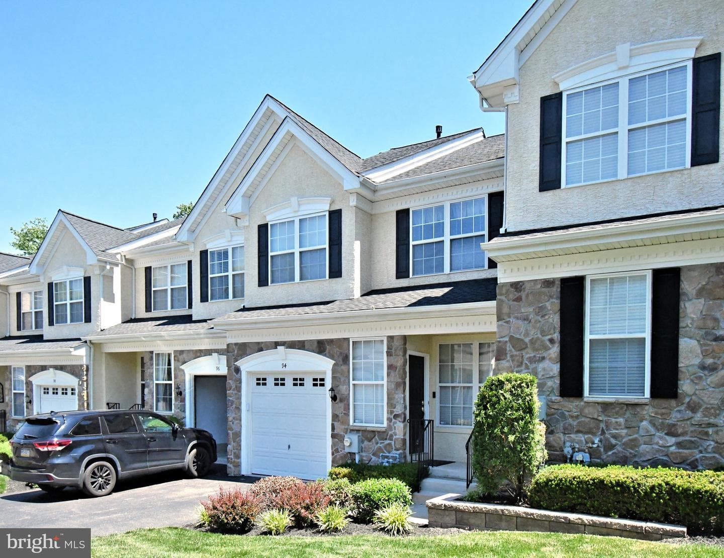 94 Longview Lane, Newtown Square