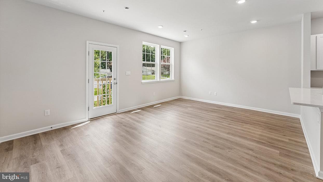 252 Derby Drive photo 10