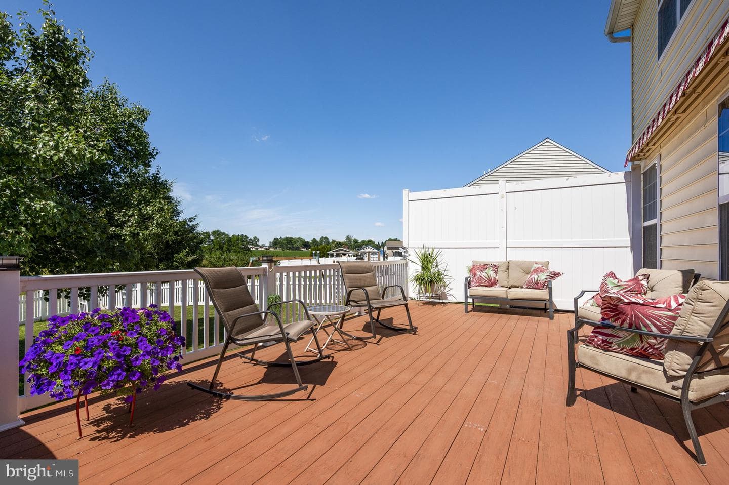 1052 Walnut Street photo 13