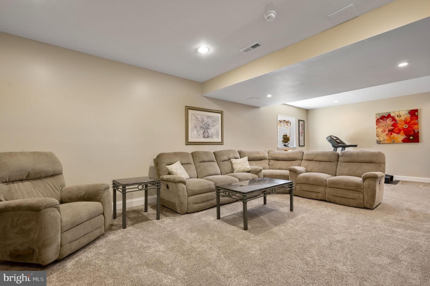 1052 Walnut Street photo 28