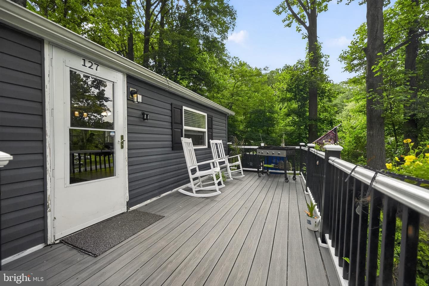 127 Spring Hill Lane photo 4
