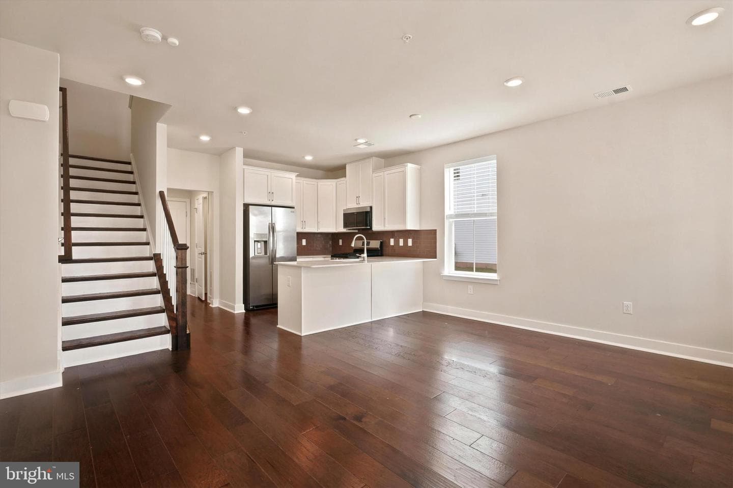 361 Foundry Street photo 6