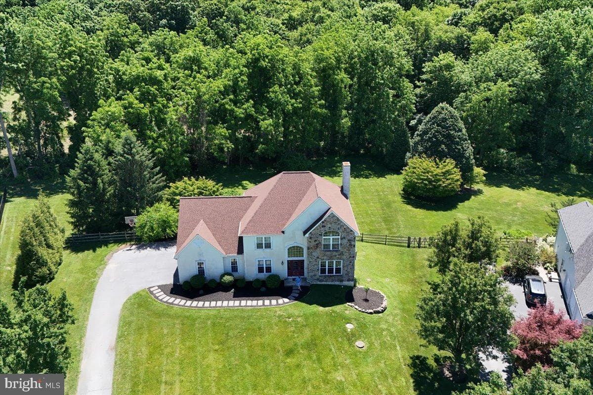 69 Meadowcroft Lane photo 3