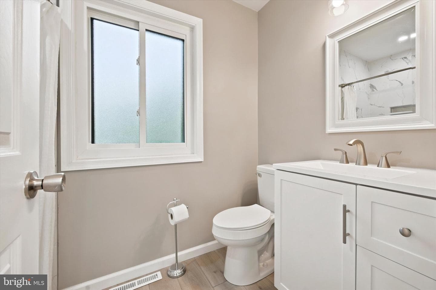 203 Camsten Court photo 15
