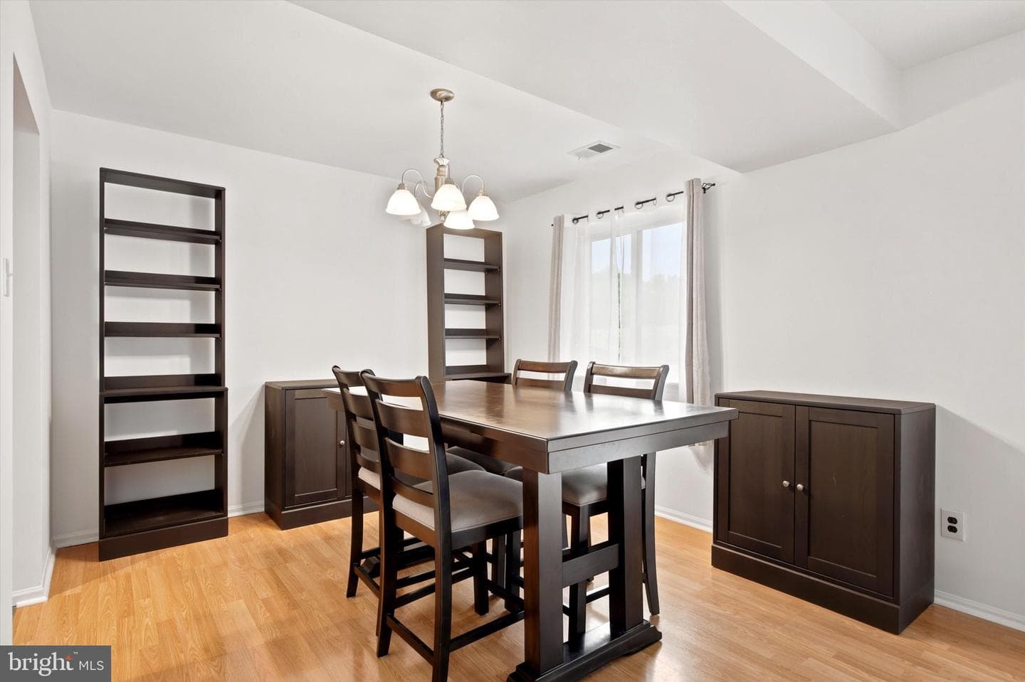 203 Camsten Court photo 7
