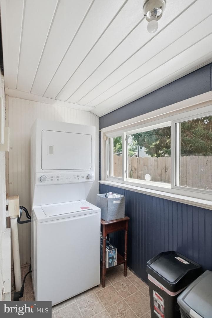 230 Milligan Street photo 18