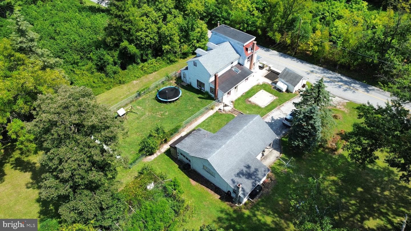 50 Colonial Springs Road photo 14