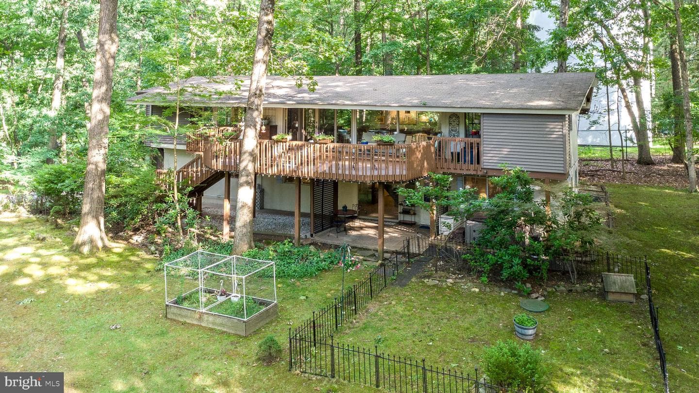 30 Forge Mountain photo 3