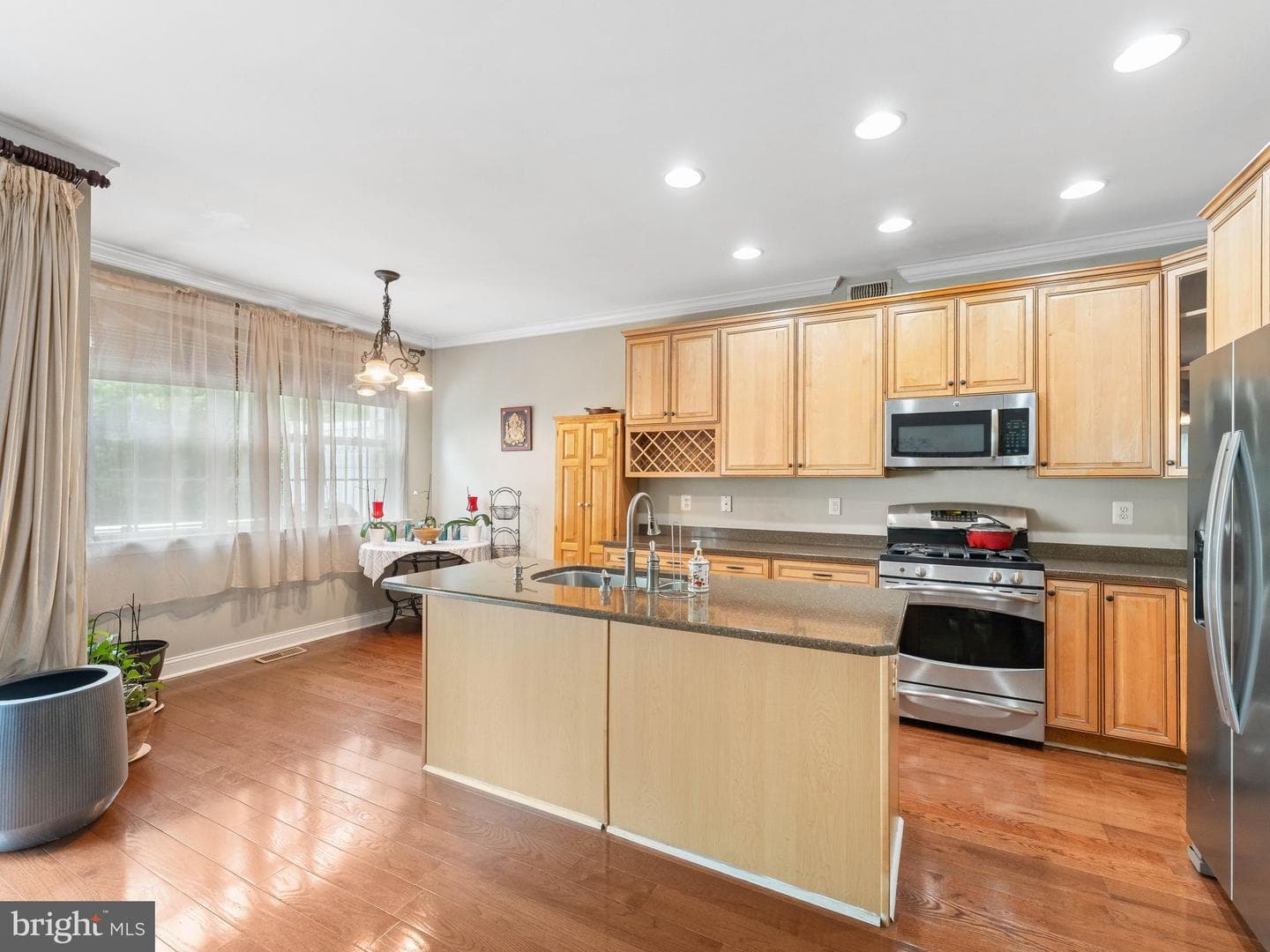 1214 Derry Lane photo 12