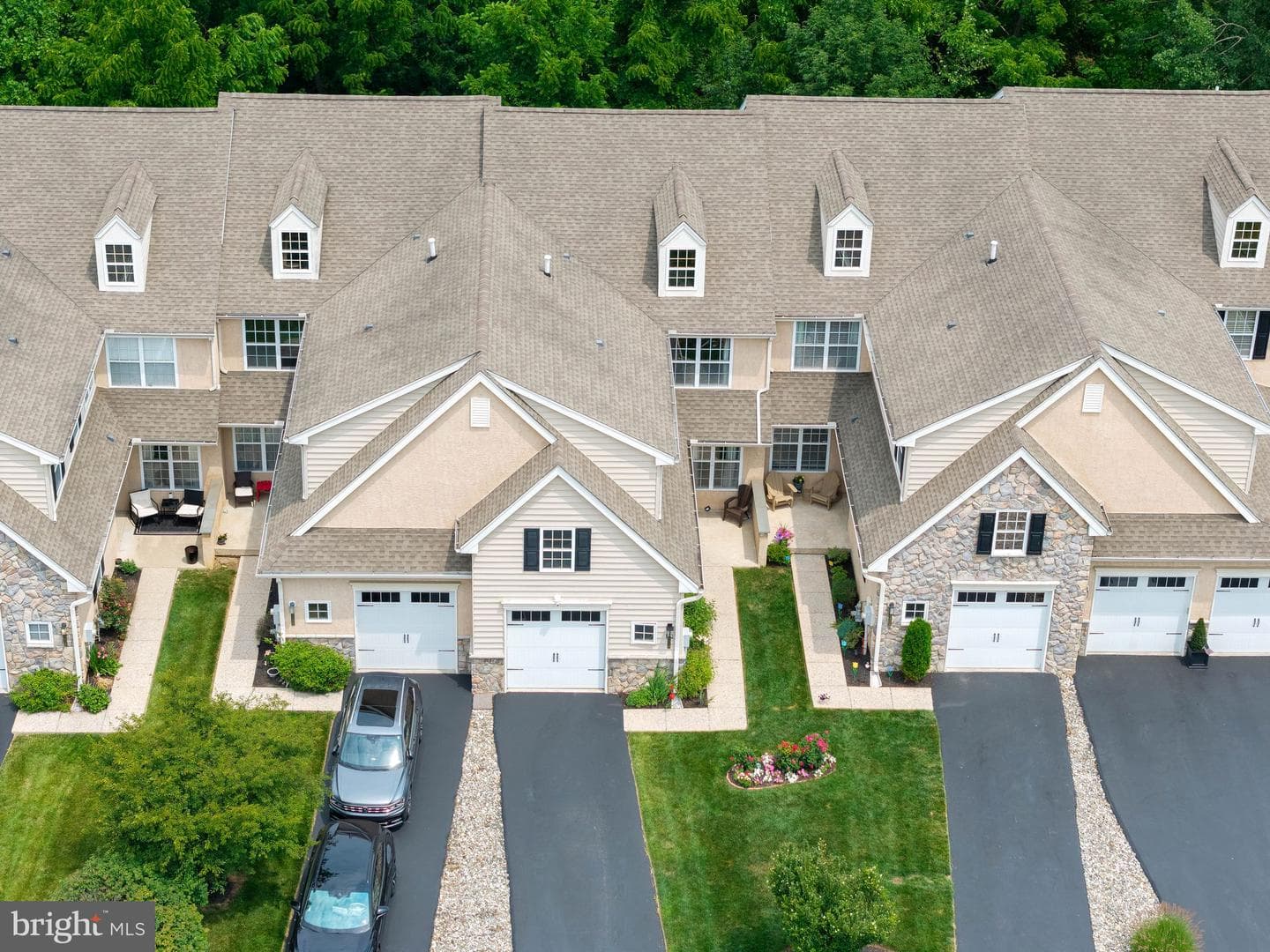 1214 Derry Lane photo 44