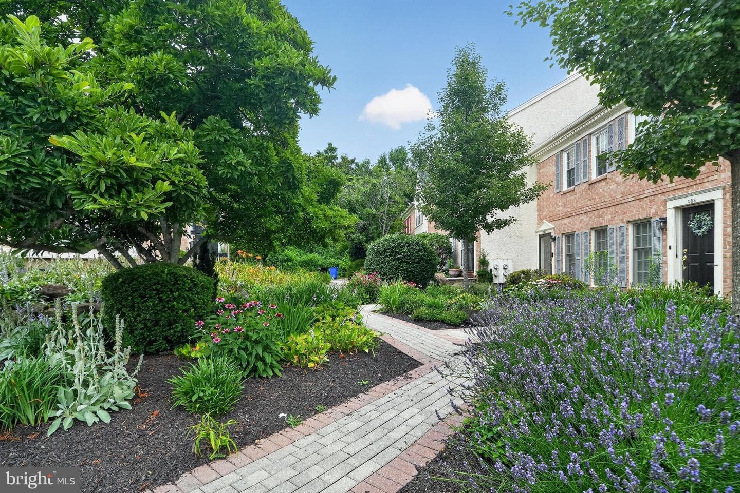 407 Everest Circle #407, West Chester
