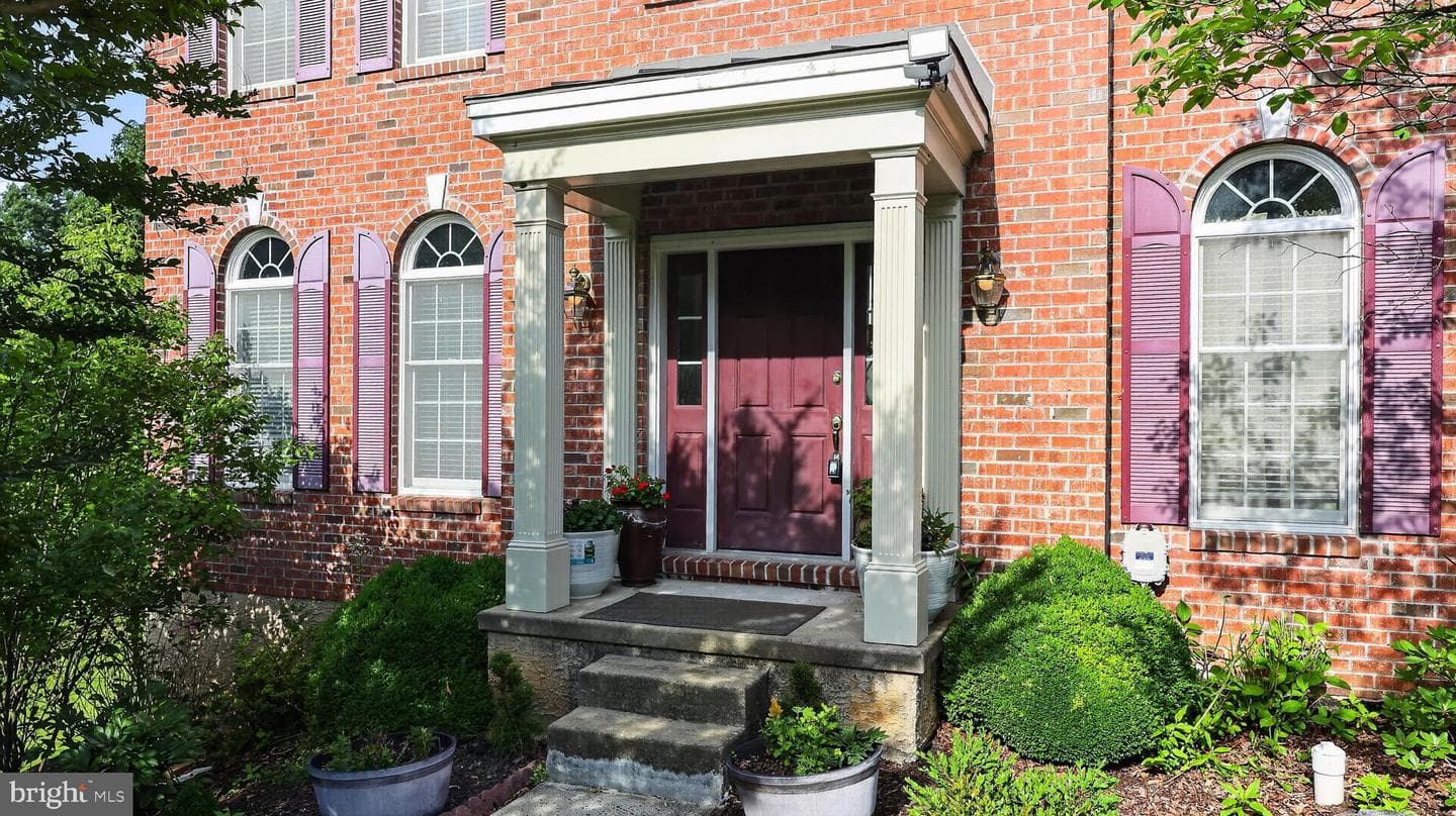 1464 W Stonington photo 4
