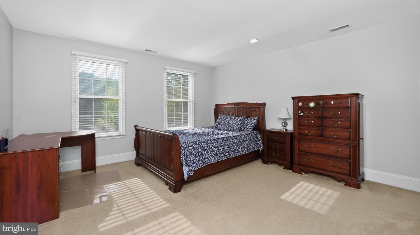 1464 W Stonington photo 43