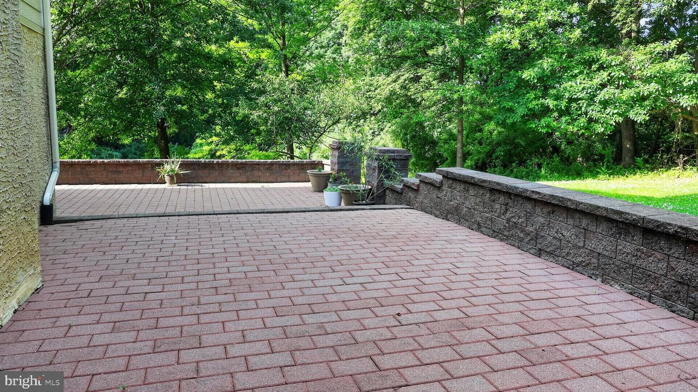 1464 W Stonington photo 69