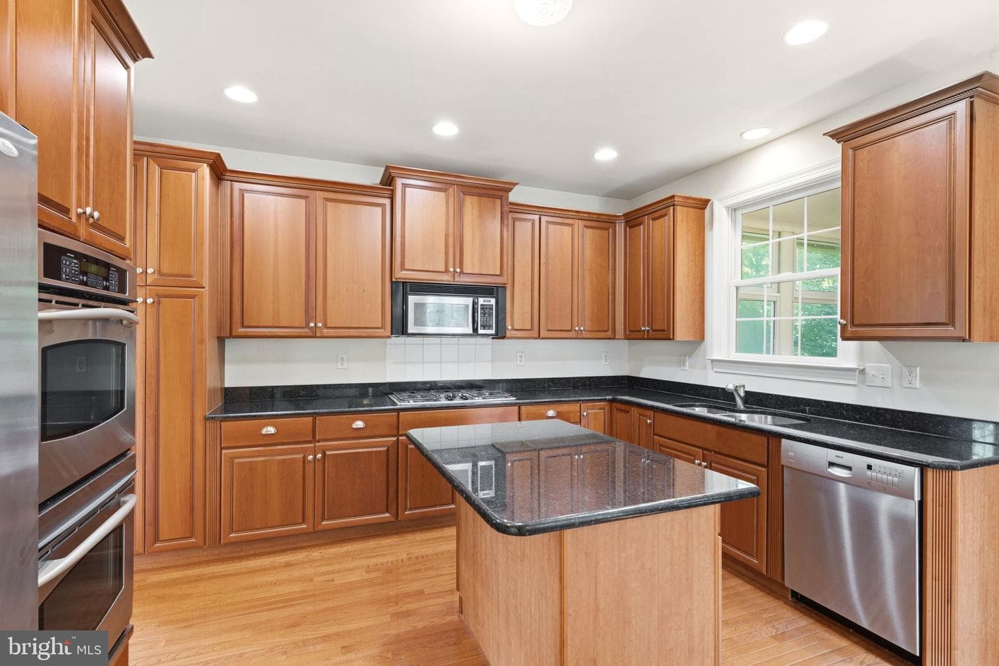 522 Raspberry Lane photo 36